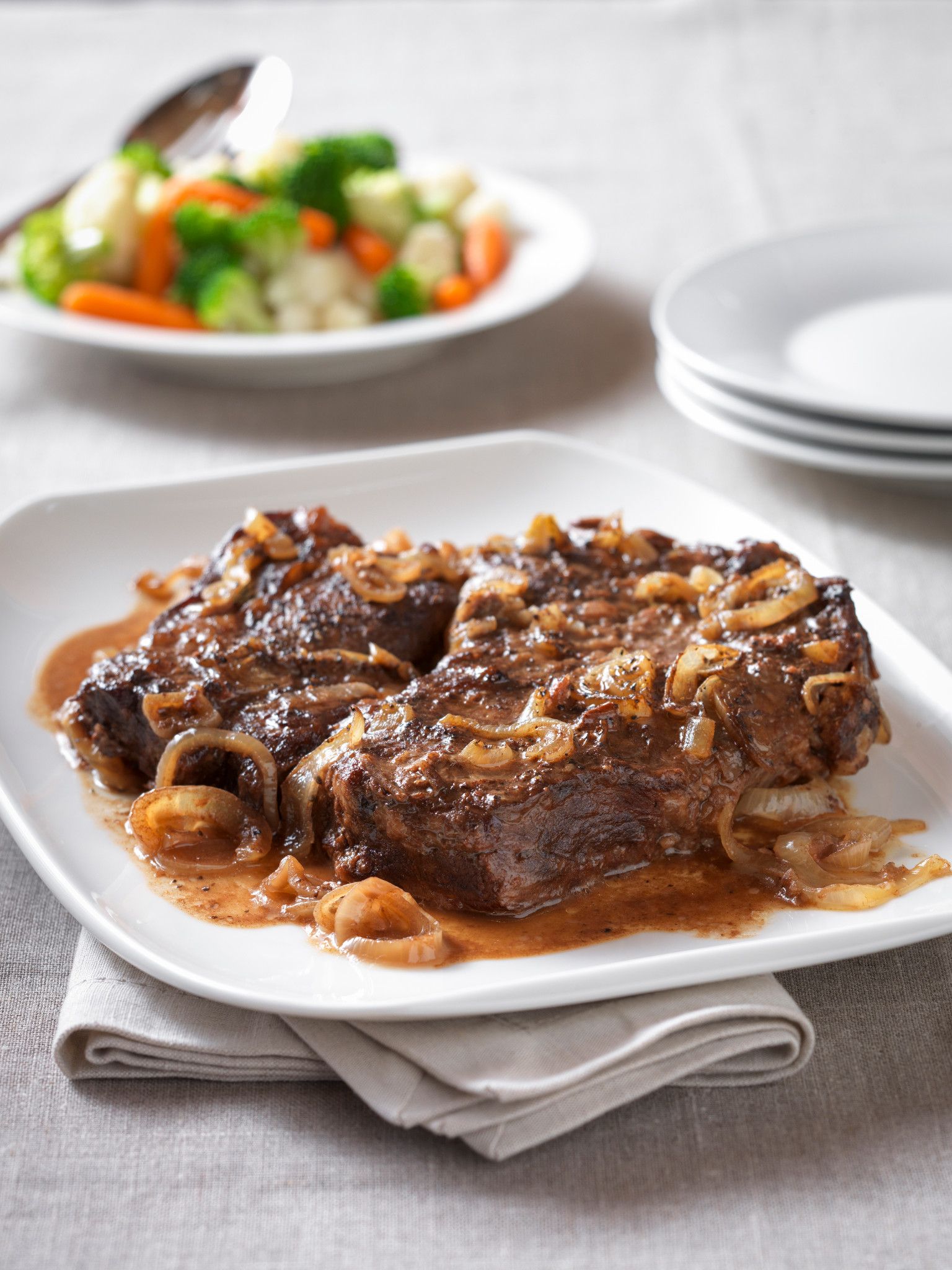 Slow-Cooked Mediterranean Braised Beef