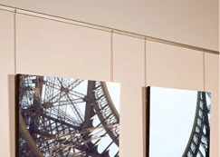 1409-WallTrackSystem_Traditional