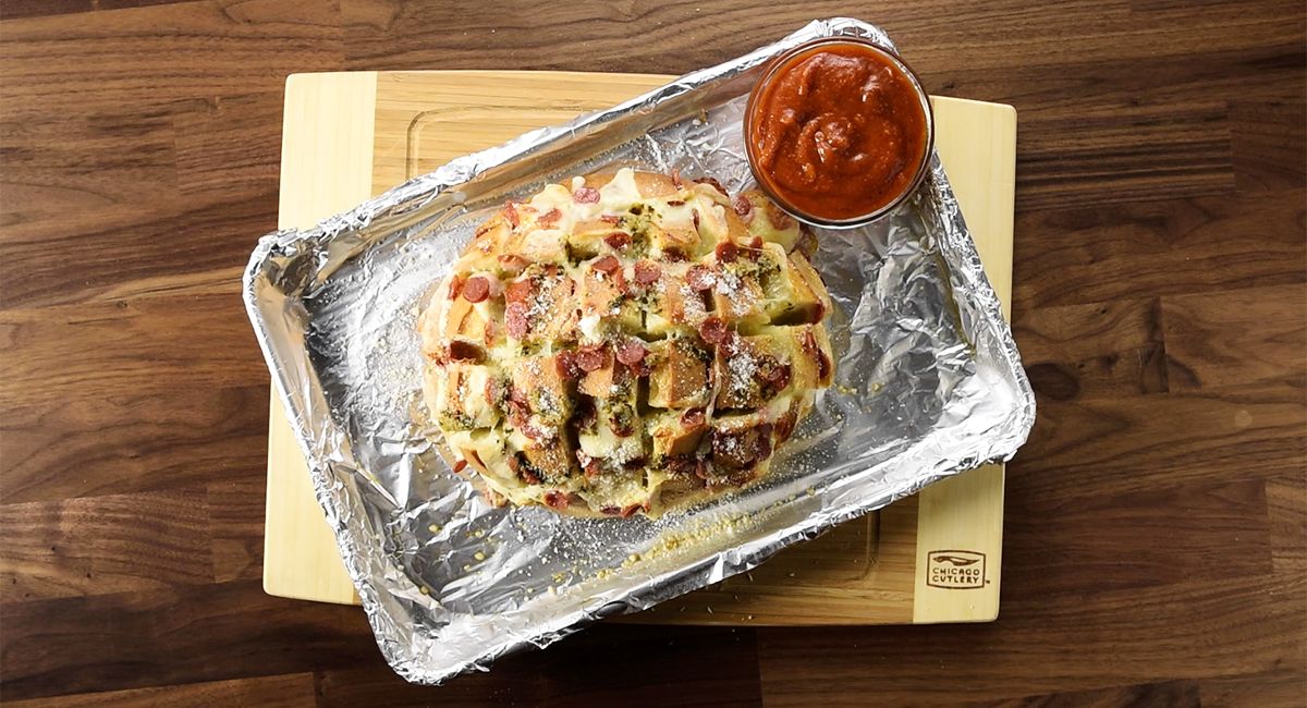 Here’s How to Make Bloomin’ Bread