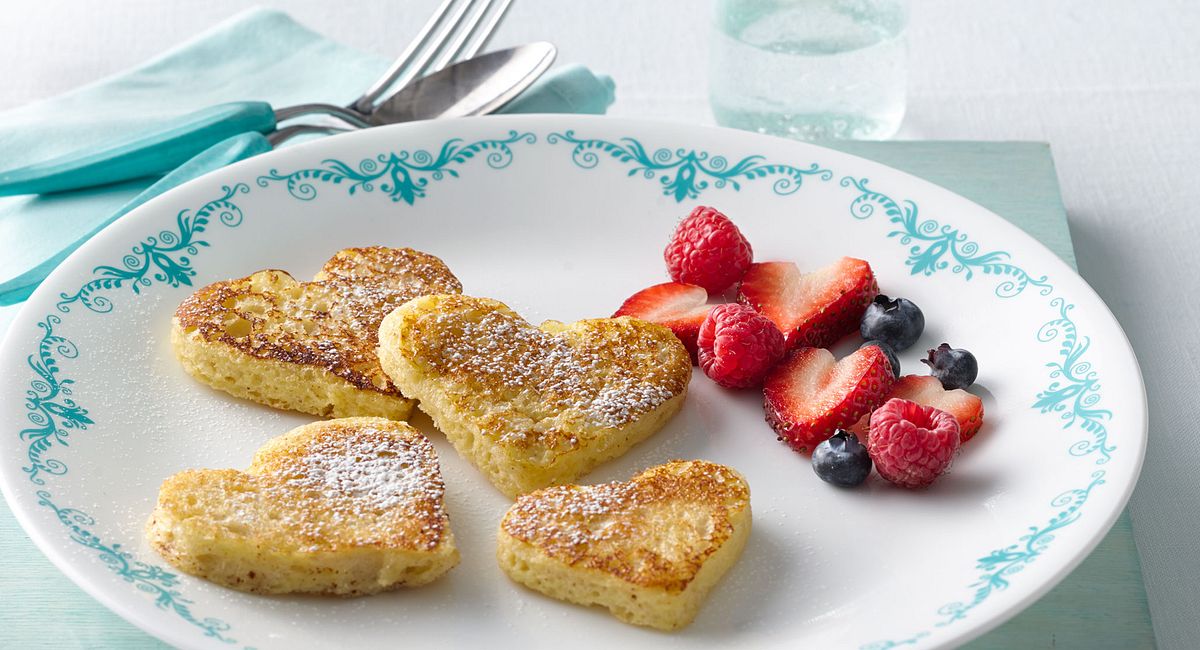 6 Creative Ways to Serve Your Valentine Breakfast in Bed
