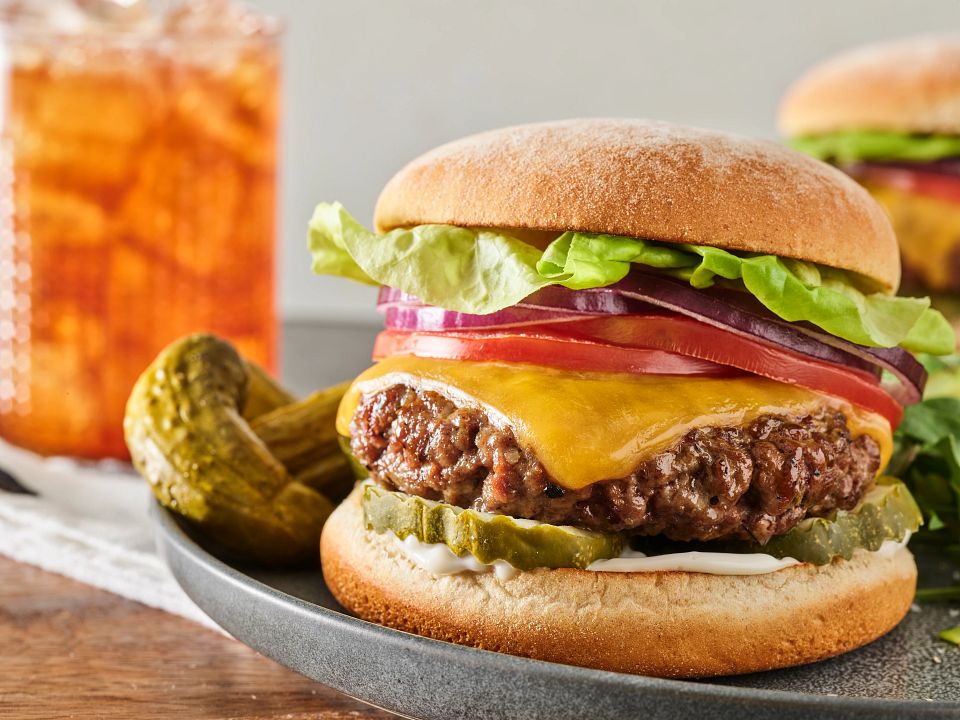 Classic Beef Cheeseburgers