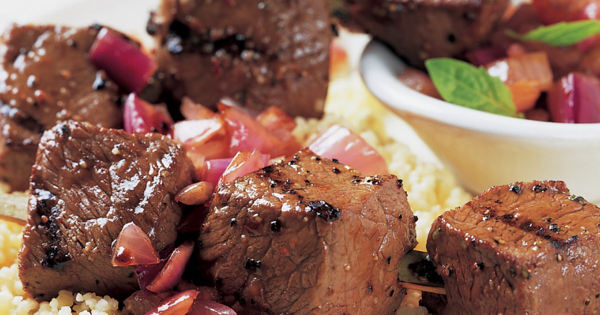 Steak Kabobs with Caramelized Onion Relish | Beef Loving Texans | Beef Loving Texans is your one-sto