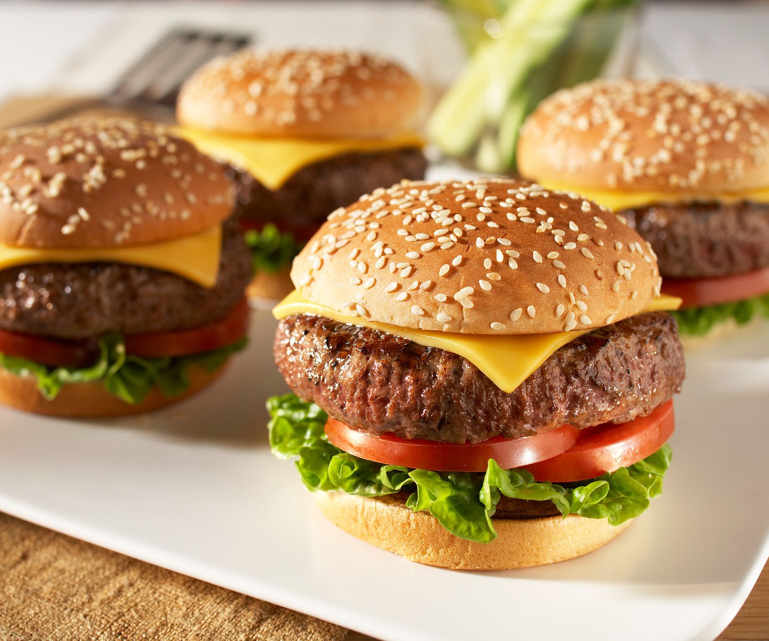 Classic Beef Cheeseburgers