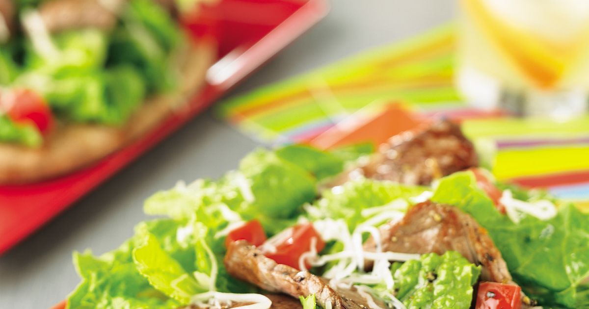 Steaked-Out Pita Pizzas | Beef Loving Texans | Beef Loving Texans is your one-stop information cente