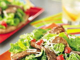 Steaked-Out Pita Pizzas