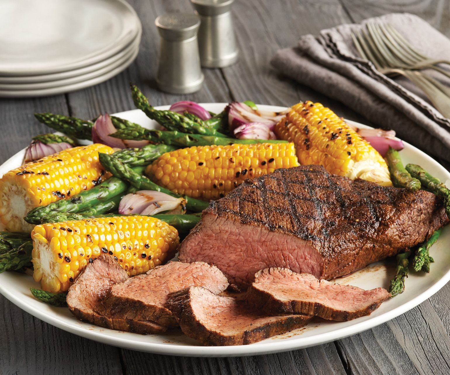 Lemon-Garlic Grilled Beef Tri-Tip Roast with Vegetables