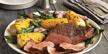 Lemon-Garlic Grilled Beef Tri-Tip Roast with Vegetables