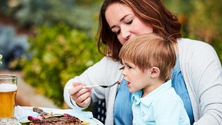Beef Lifestyle - Outdoor Family Meal