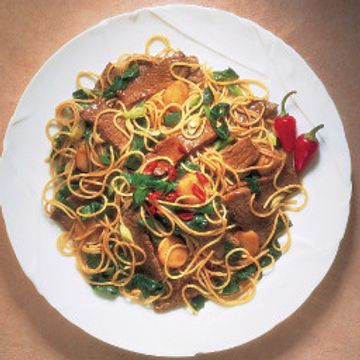 Stir-Fry Beef & Spinach with Noodles