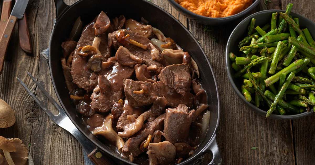 Braised Short Ribs with Red Wine Sauce | Beef Loving Texans | Beef Loving Texans is your one-stop in