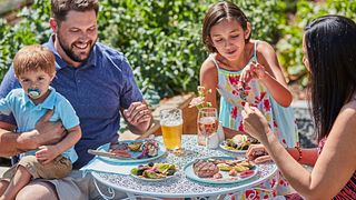 Beef Lifestyle - Outdoor Family Meal