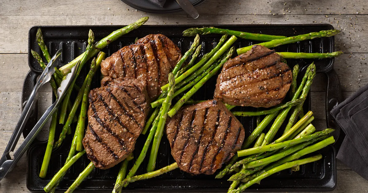 Balsamic Marinated Beef Top Sirloin Steak & Asparagus | Beef Loving Texans | Beef Loving Texans is y