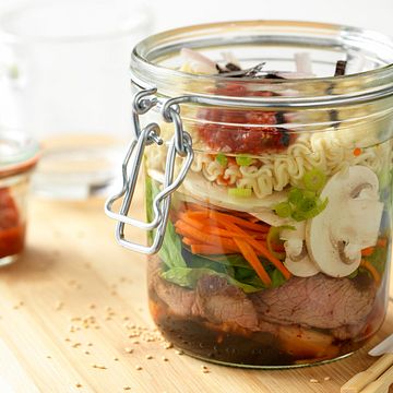 DIY Beef Ramen Noodle Jars