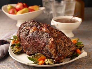 Herb-Seasoned Rib Roast with Red Wine Pan Sauce