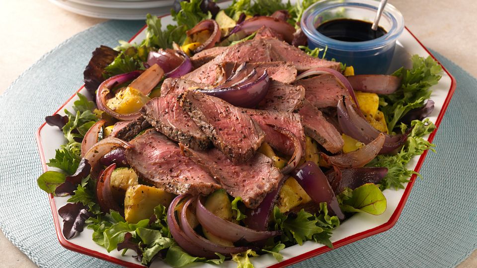 Grilled Beef, Summer Squash and Onion Salad