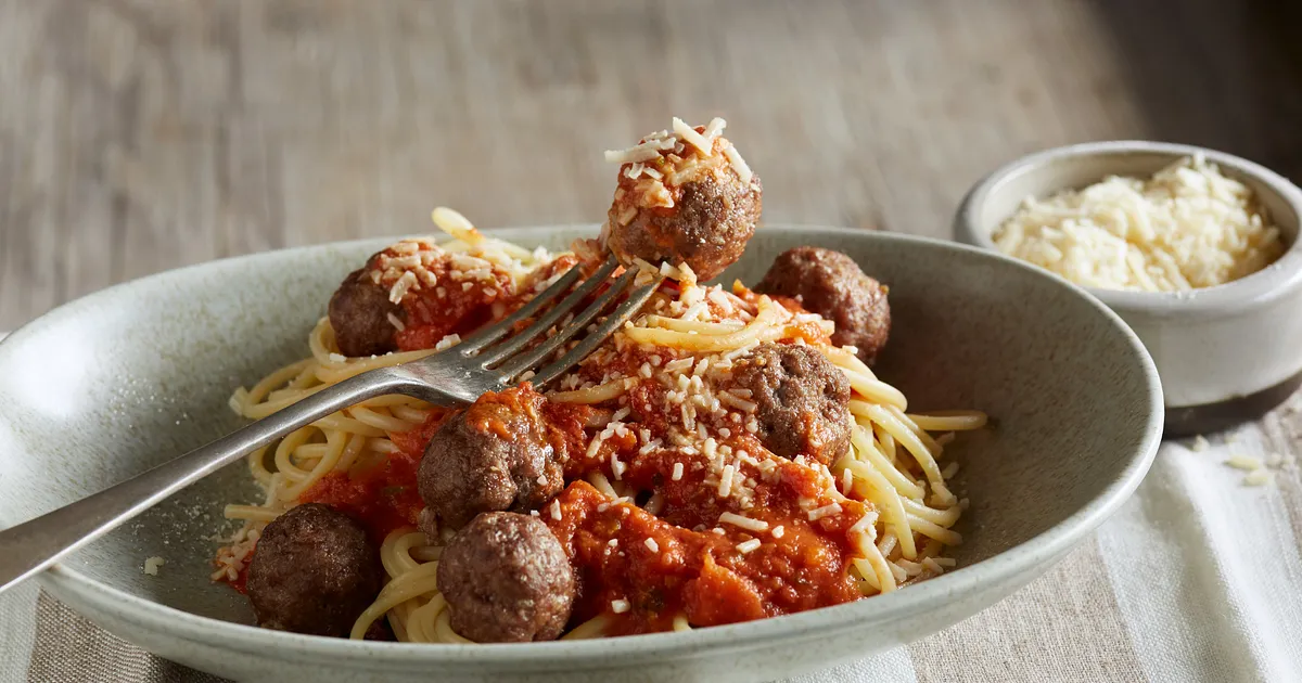 Lean Baked Meatballs Marinara | Beef Loving Texans | Beef Loving Texans is your one-stop information