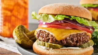 Classic Beef Cheeseburgers