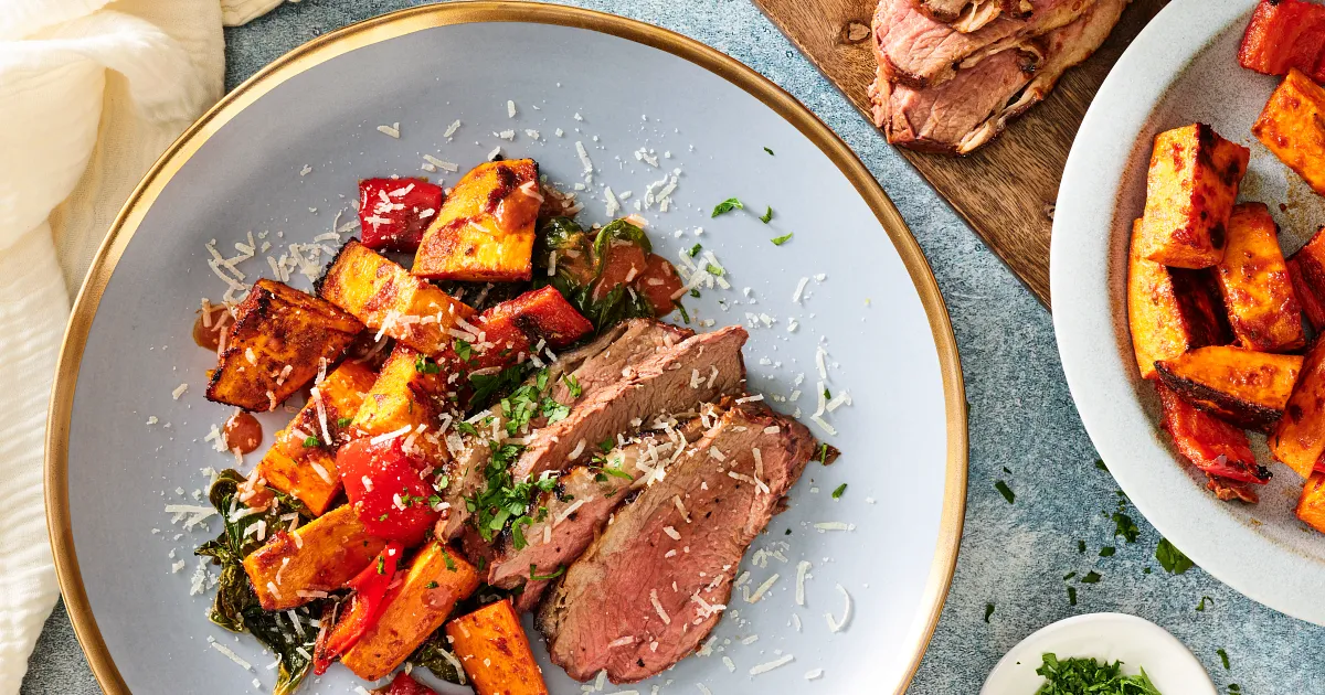 Roasted Sun-Dried Tomato Beef Tri-Tip with Peppers and Sweet Potatoes | Beef Loving Texans | Beef Lo