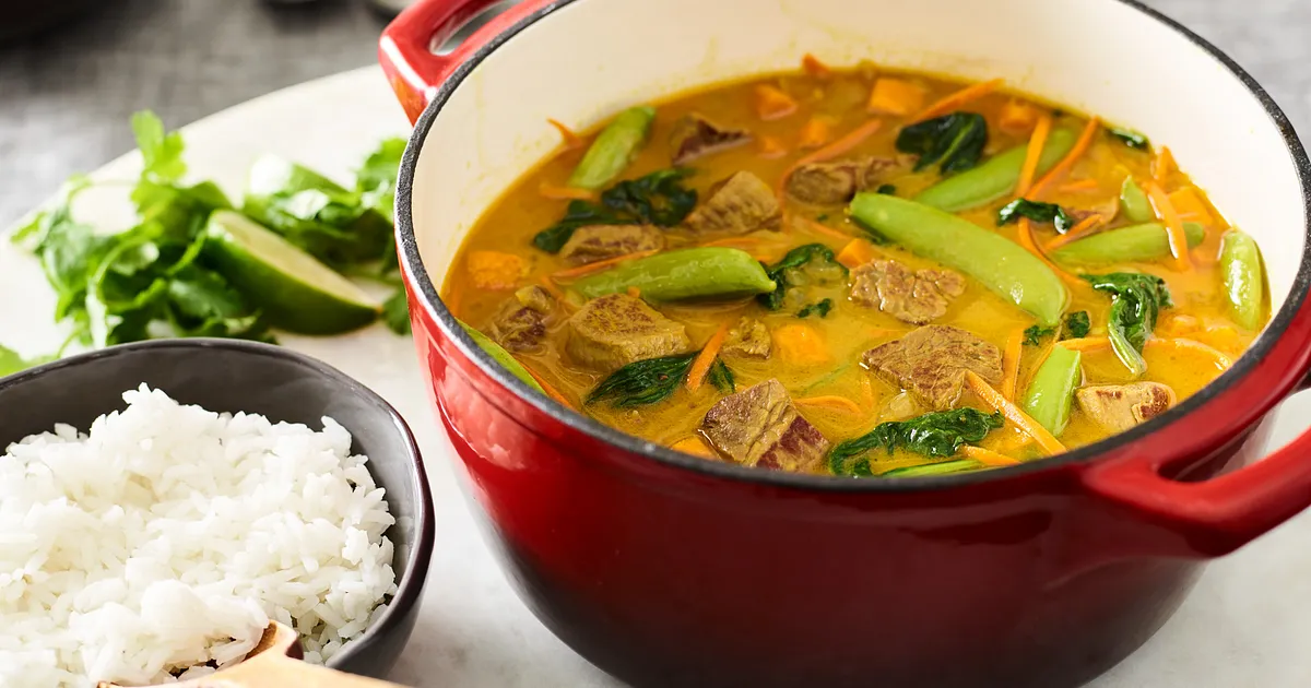 Thai Curry Beef | Beef Loving Texans | Beef Loving Texans is your one-stop information center for beef recipes, cooking techniques and real life stories. Lean more about beef today. Brought to you by the Texas Beef Council.