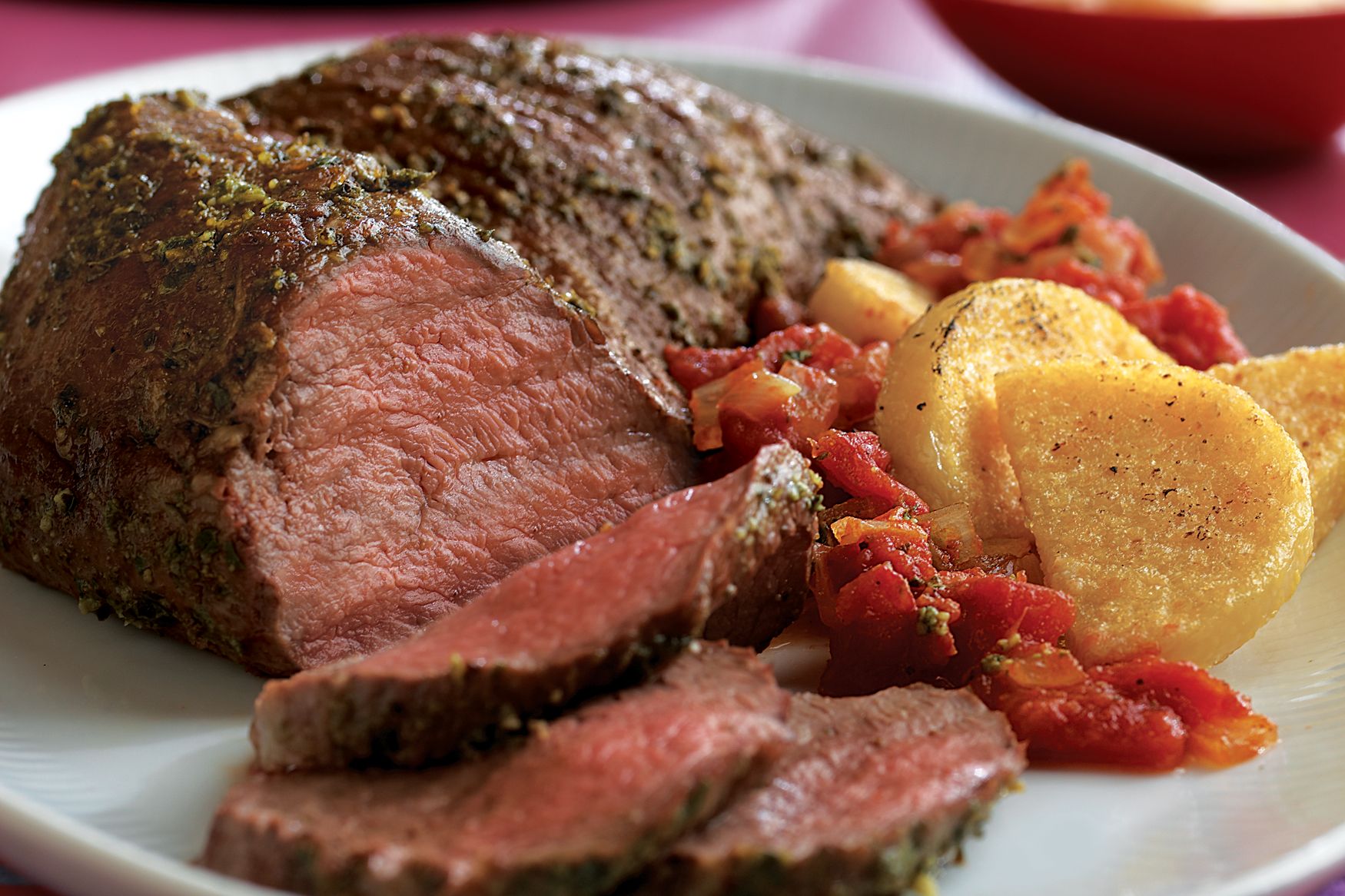 Pesto-Rubbed Tri-Tip Roast with Warm Tomato Sauce