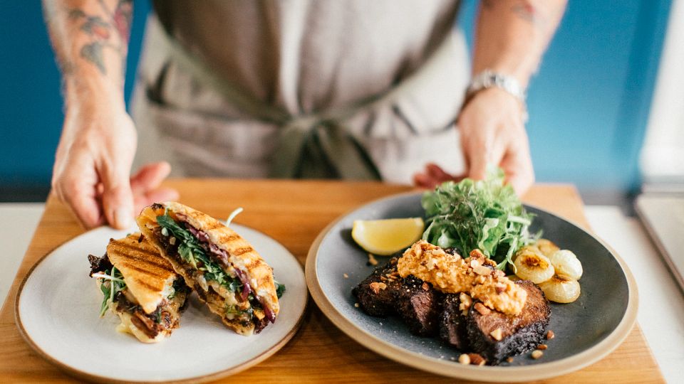 Short Rib and Fontina Panini/Slow-Roasted Boneless Short Ribs (MTMOYM_25)