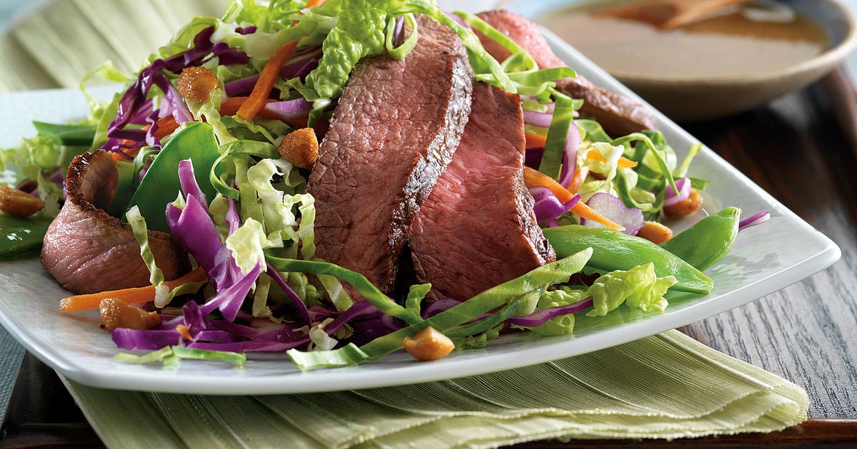 East Meets West Steak Salad | Beef Loving Texans | Beef Loving Texans is your one-stop information c