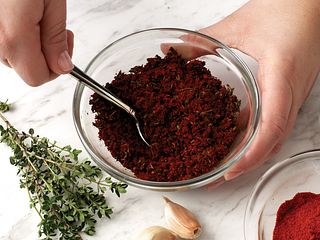 Garlic and Thyme Steak Rub