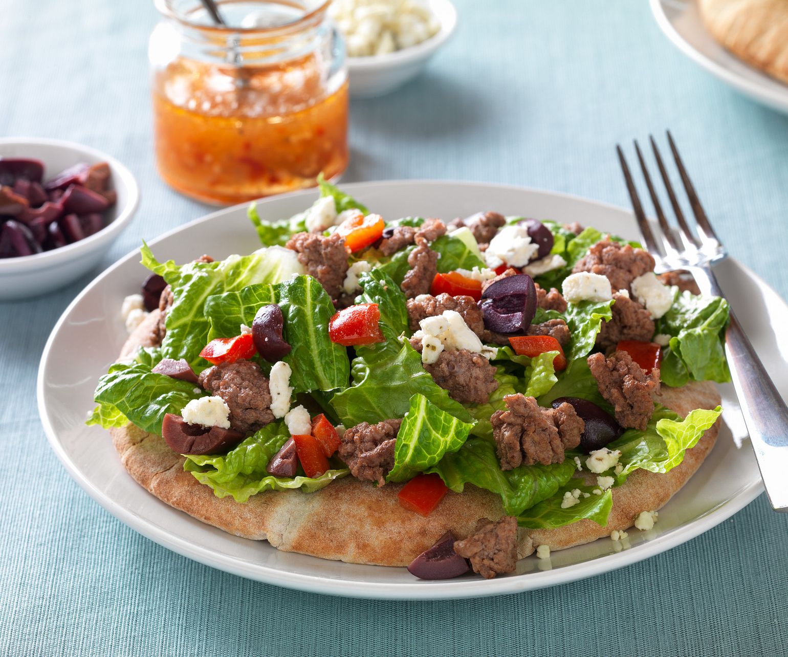 Mediterranean Beef and Salad Pita