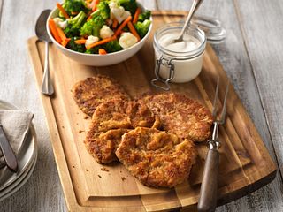 Country Fried Beef Steaks with Spicy Blue Cheese Sauce