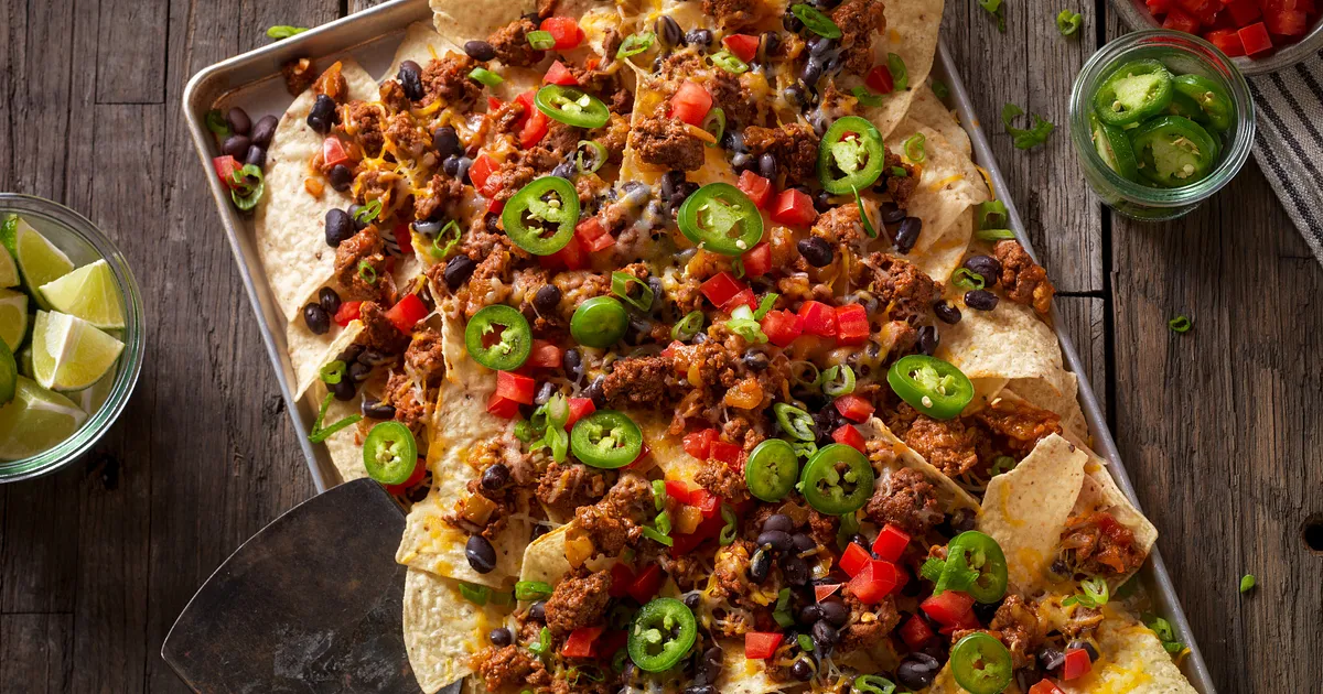 Mexican-Style Beef Sausage Nachos | Beef Loving Texans | Beef Loving Texans is your one-stop informa