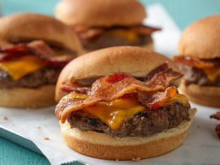 Maple-Bacon Beer Burger