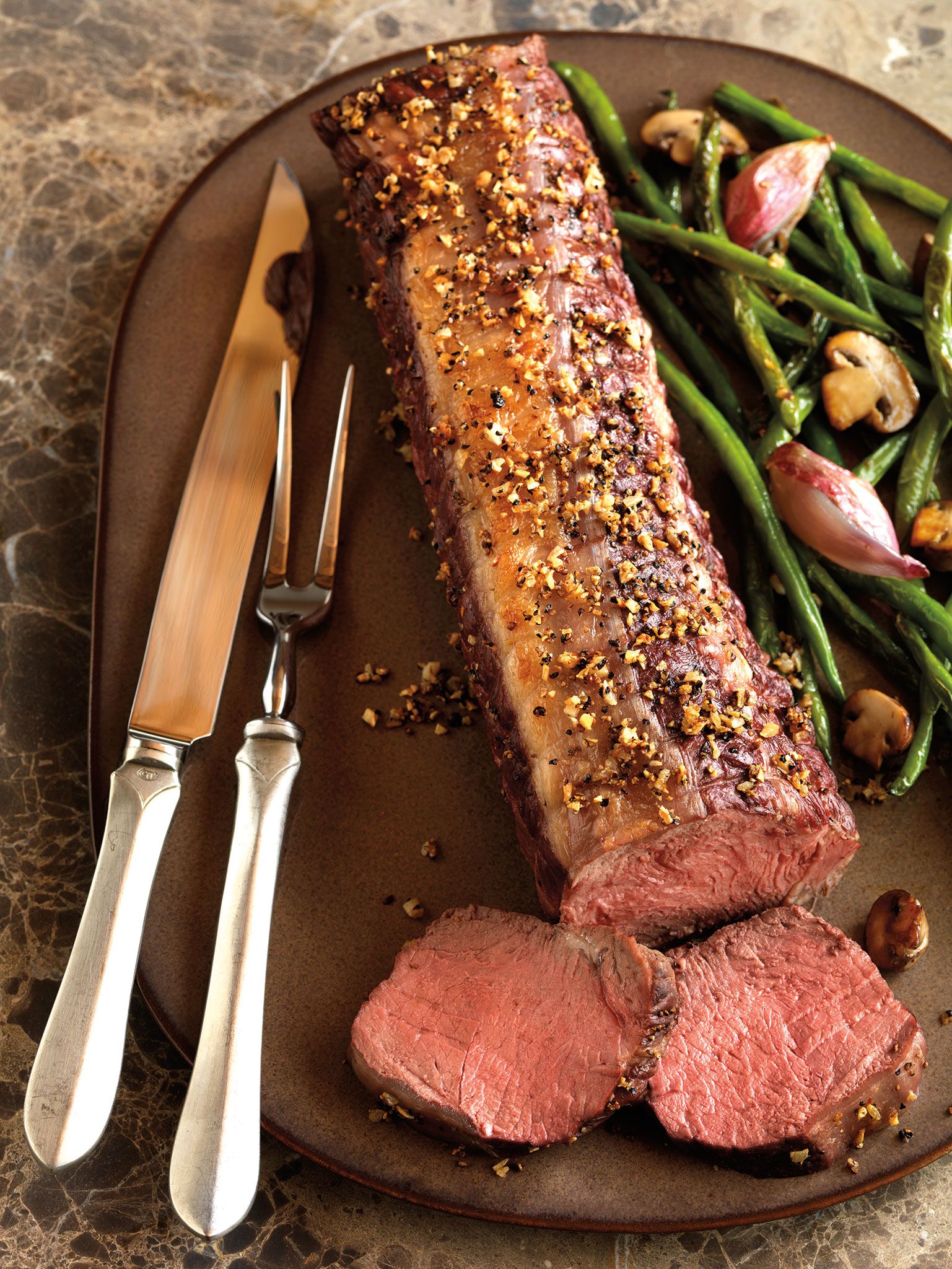 Garlic-Pepper Top Loin Petite Roast with Roasted Green Beans & Mushrooms