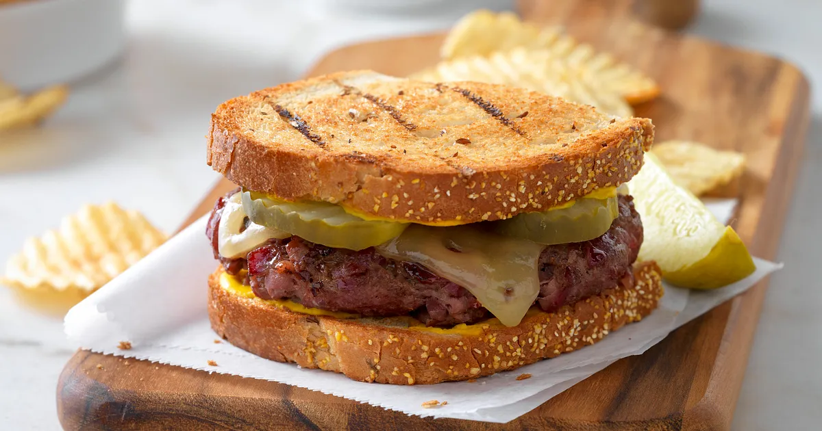 Deli Burgers | Beef Loving Texans | Beef Loving Texans is your one-stop information center for beef 
