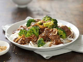 Asian Beef and Broccoli Noodle Bowl