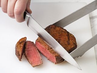 Garlic-Thyme Steak Rub (How to carve rubbed steak)