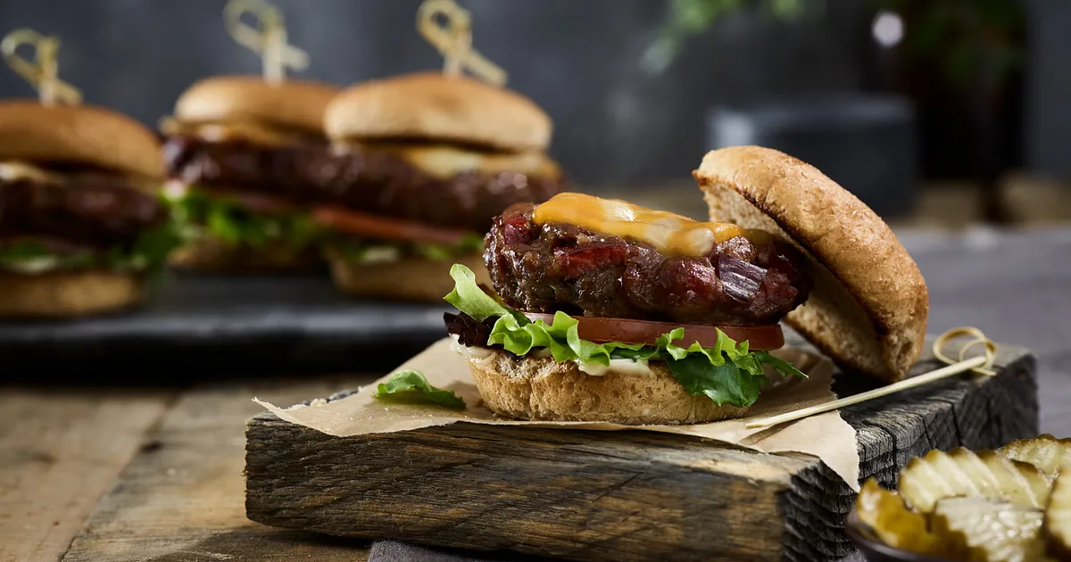 Beef Jerky Burger Sliders | Beef Loving Texans | Beef Loving Texans is your one-stop information cen