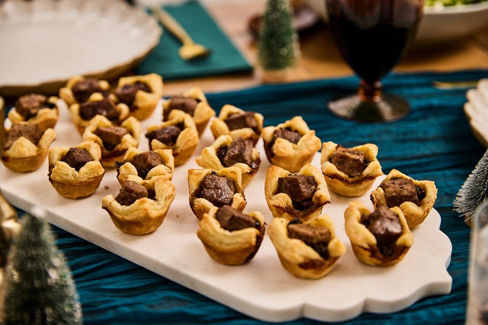 Holiday Dining_FY27