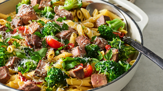 Prime Rib Pasta with Broccoli and Cheese