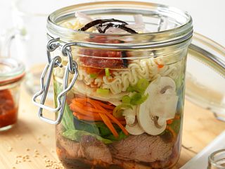 DIY Beef Ramen Noodle Jars
