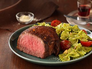 Top Sirloin Filets with Spinach-Lemon Pesto Pasta