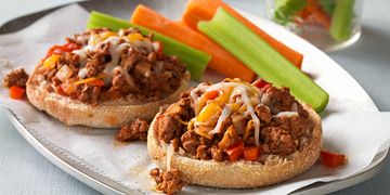 Muffin-Style Cheeseburger Pizza