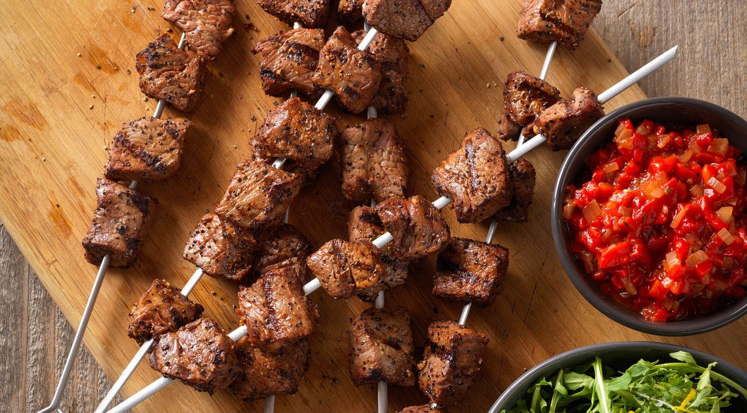 Beef Sirloin Kabobs with Roasted Red Pepper Dipping Sauce