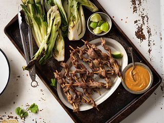 beef-satay-and-spicy-peanut-sauce-horizontal.tif