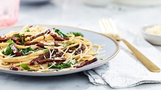 Beef Jerky and Spinach Pasta