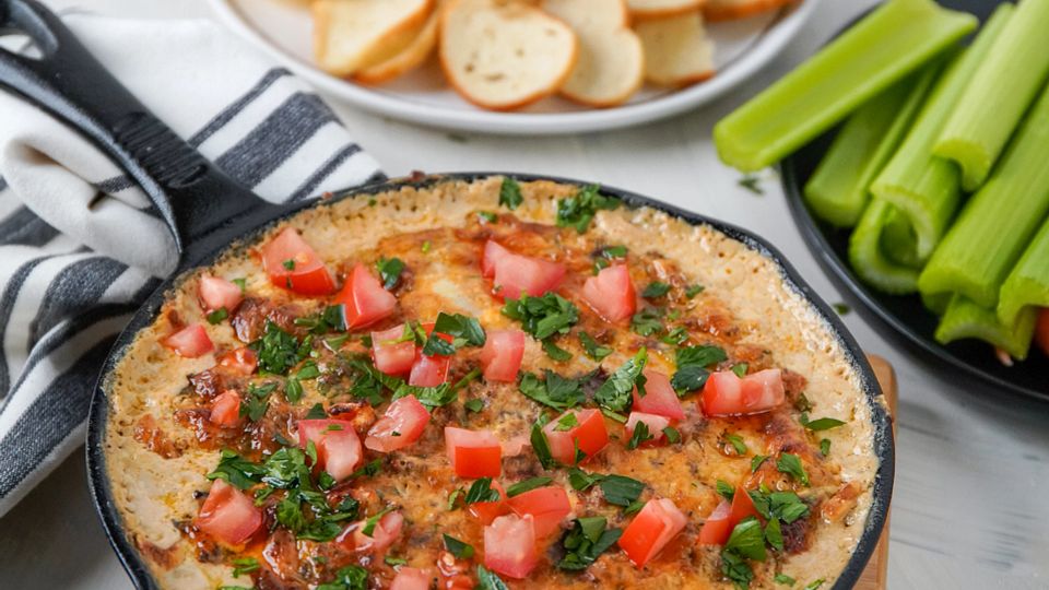Cheesy Bourbon Hot Brown Skillet Dip