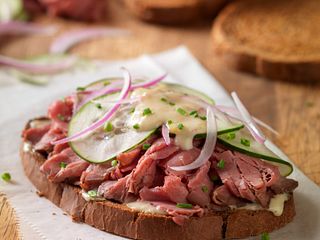 Open Face Roast Beef & Crunchy Vegetables Vertical