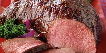 Hearty Glazed Tri-Tip Roast with Creamy Gorgonzola Sauce