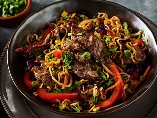 Yaki Soba Noodles with Beef