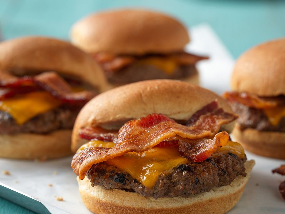 Maplewood-Smoked Bacon Beer Burgers