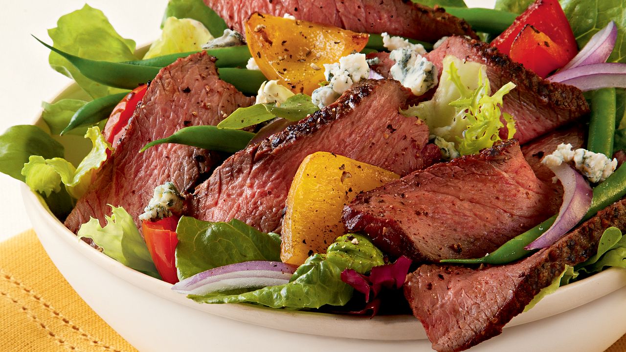 Champagne Steak Salad with Blue Cheese